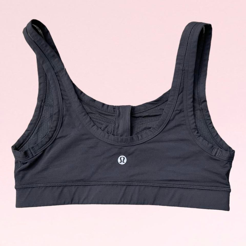 Lululemon Drop it Like it’s Hot Sports Bra