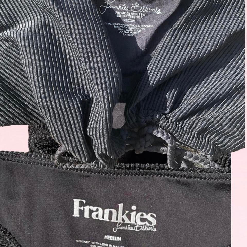 Frankie’s Bikini’s Ribbed Bikini Set