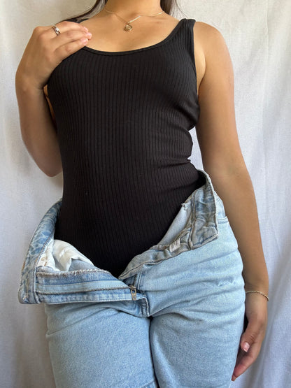 Aritzia Lelia Ribbed Bodysuit