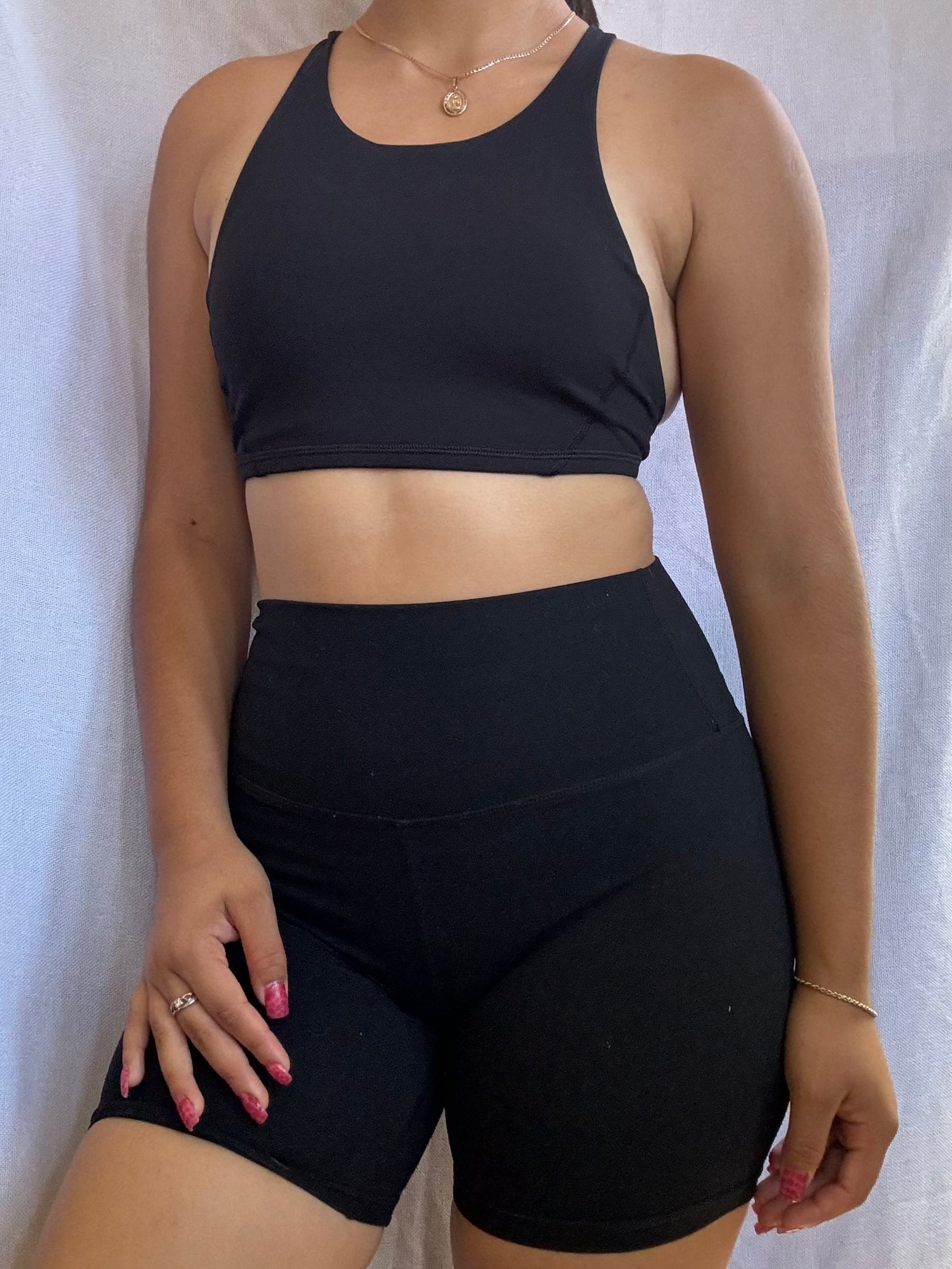 Lululemon Free to Be High Neck Bra