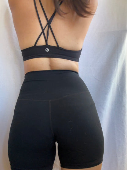 Lululemon Free to Be High Neck Bra